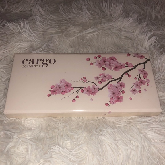 The “Cargo Cosmetics Eyeshadow pallet - Picture 1 of 6